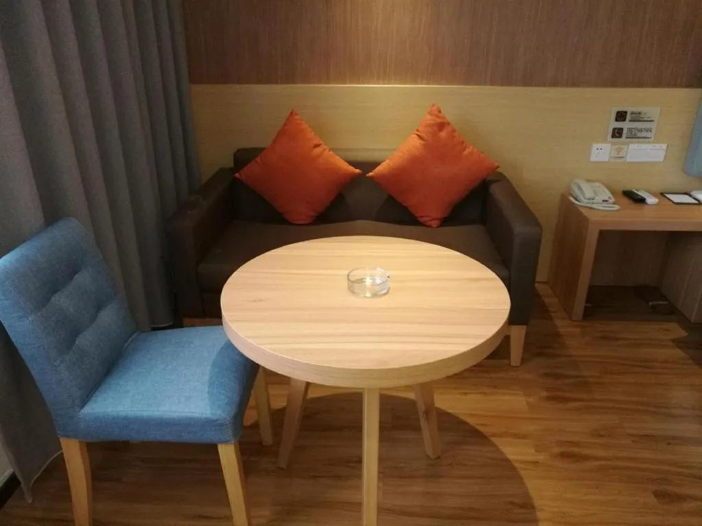 JTOUR Inn Yulin Bobai County Government Cultural Pedestrian Street