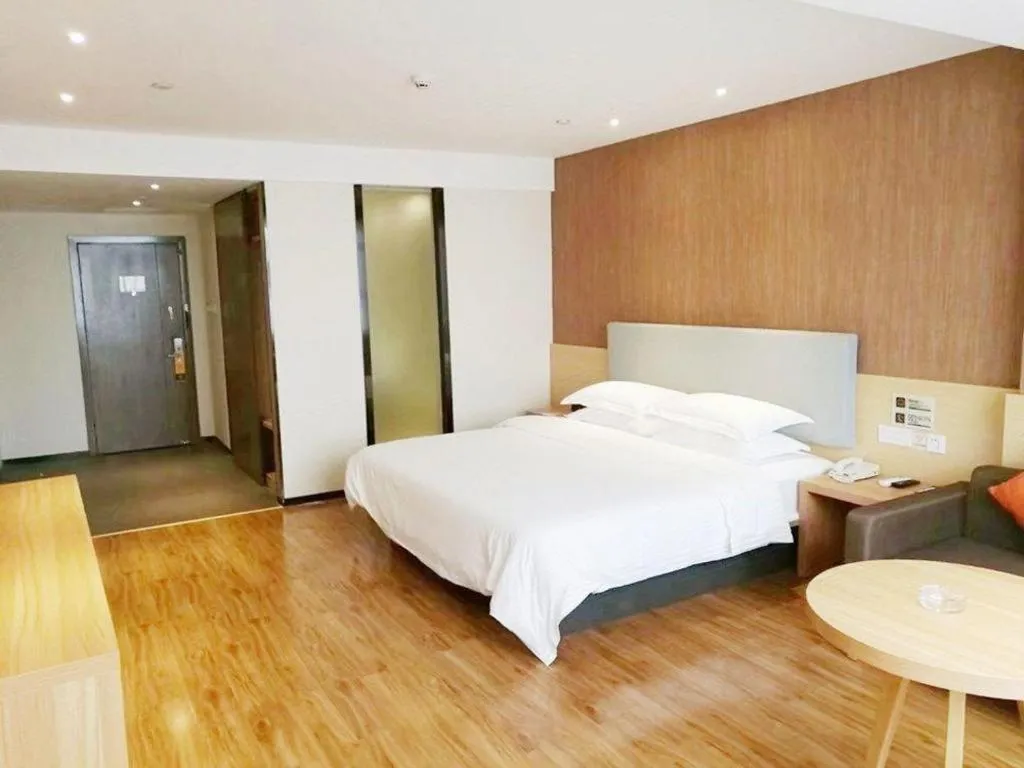 Bed in JTOUR Inn Yulin Bobai County Government Cultural Pedestrian Street