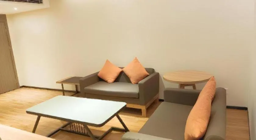 JTOUR Inn Yulin Bobai County Government Cultural Pedestrian Street