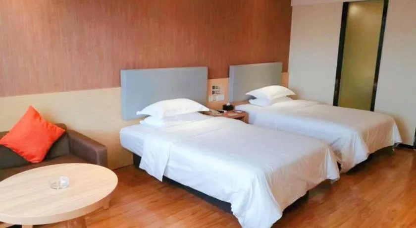 Bed in JTOUR Inn Yulin Bobai County Government Cultural Pedestrian Street