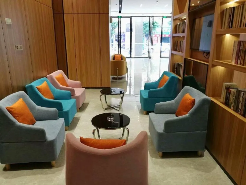 JTOUR Inn Yulin Bobai County Government Cultural Pedestrian Street