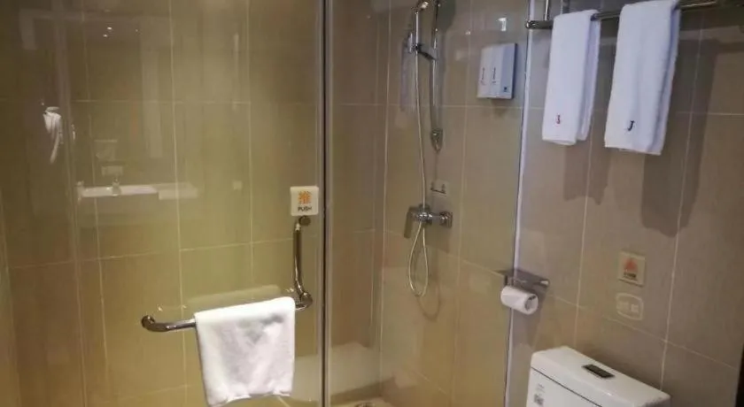 JTOUR Inn Yulin Bobai County Government Cultural Pedestrian Street