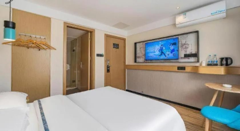 Bed in City Comfort Inn Foshan Shunde Daliang Qinghui Garden Food City