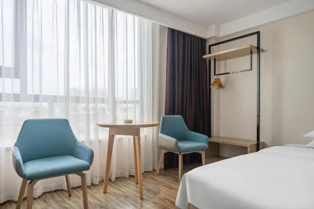 Bed in City Comfort Inn Foshan Shunde Daliang Qinghui Garden Food City