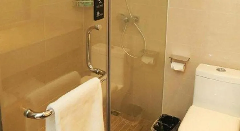 City Comfort Inn Maoming Binhai New Area Diancheng