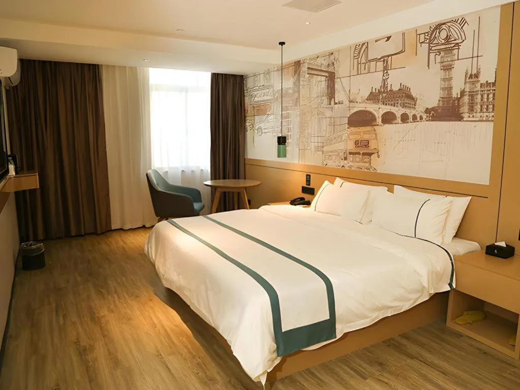 Bed in City Comfort Inn Maoming Binhai New Area Diancheng