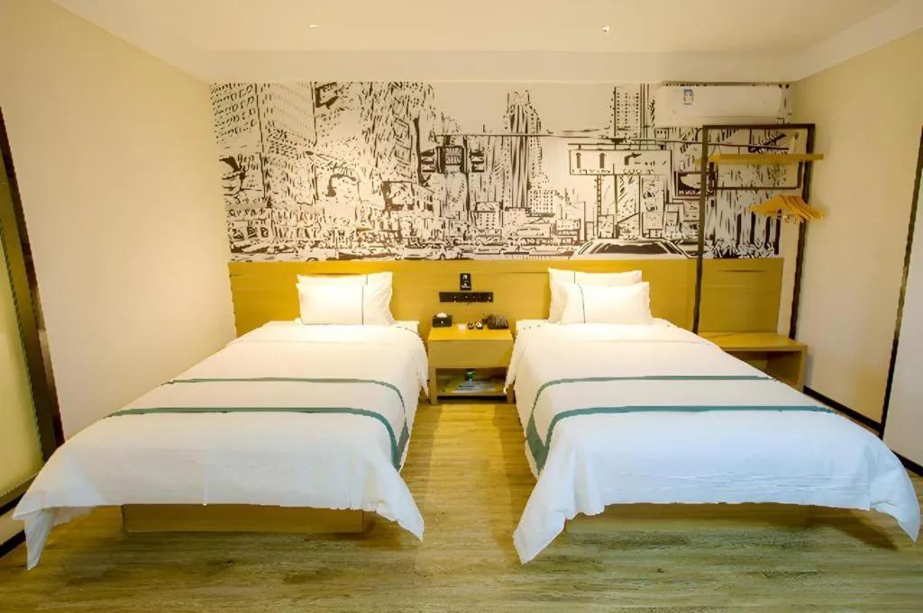 Bed in City Comfort Inn Chenzhou Rucheng