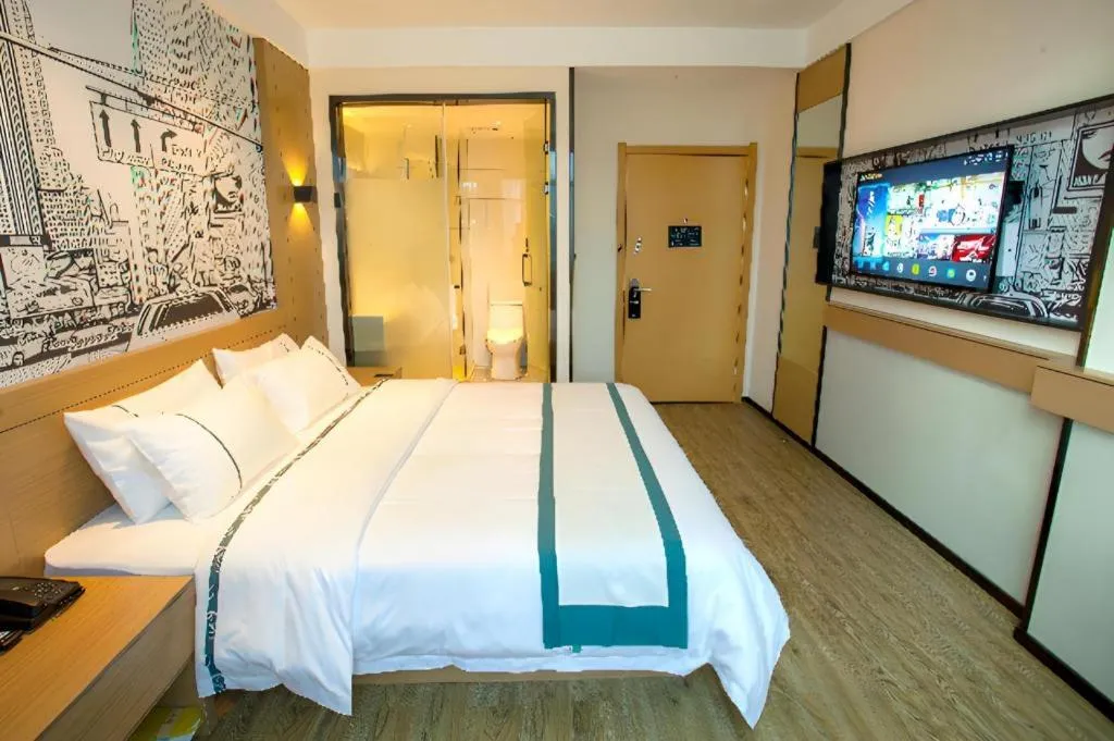 Bed in City Comfort Inn Chenzhou Rucheng