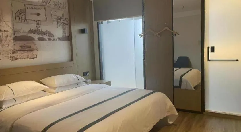 Bed in City Comfort Inn Chenzhou Rucheng