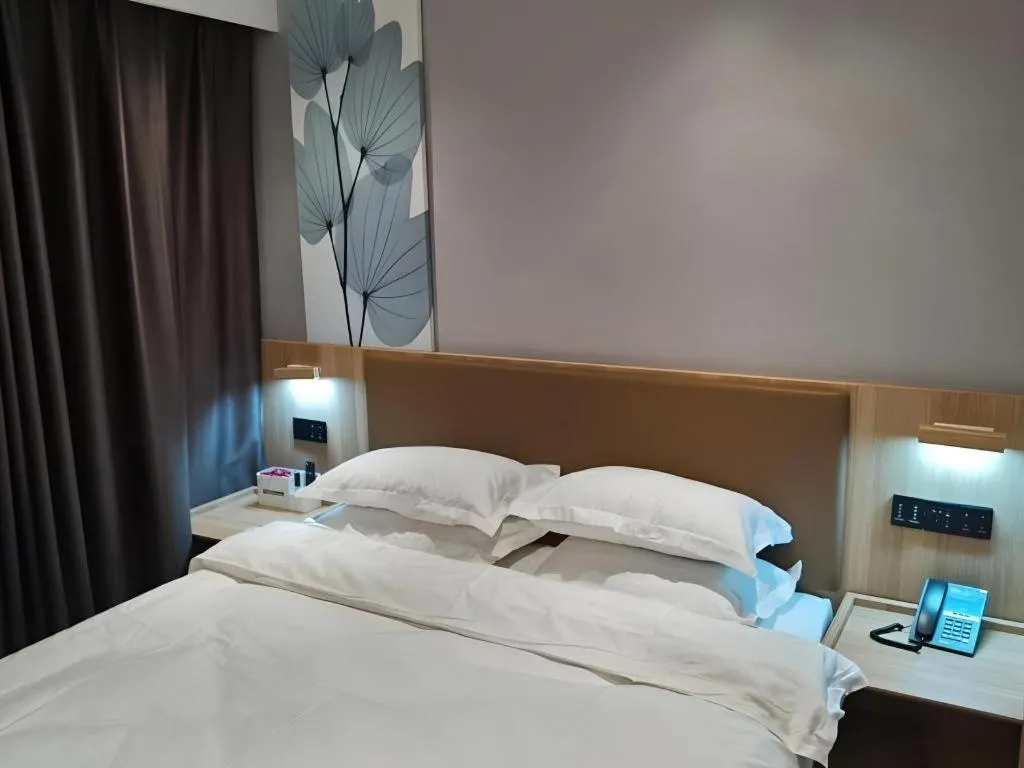 Bed in Green Tree Inn Express Huainan Xiejiaji District Orient Guangji Hospital