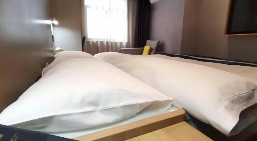 Bed in Green Tree Inn Express Huainan Xiejiaji District Orient Guangji Hospital