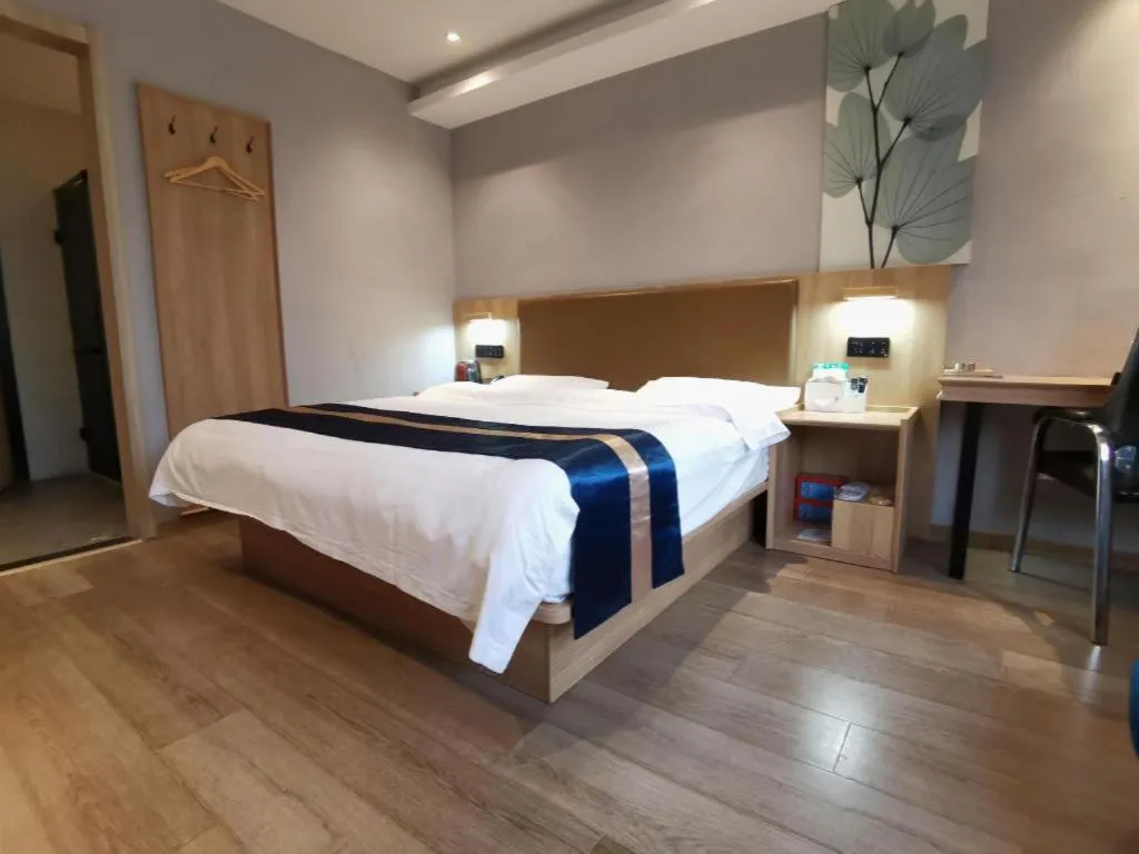 Bed in Green Tree Inn Express Huainan Xiejiaji District Orient Guangji Hospital