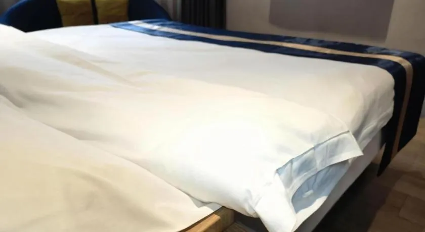 Bed in Green Tree Inn Express Huainan Xiejiaji District Orient Guangji Hospital