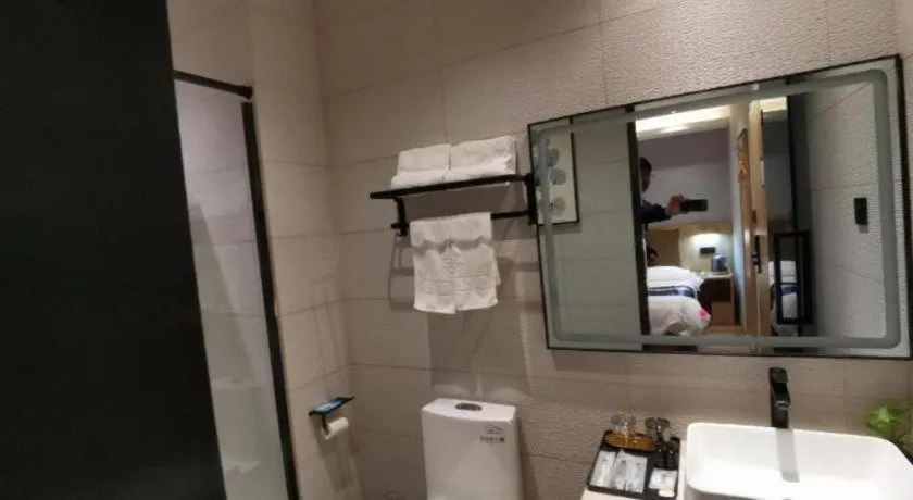 Green Tree Inn Express Huainan Xiejiaji District Orient Guangji Hospital