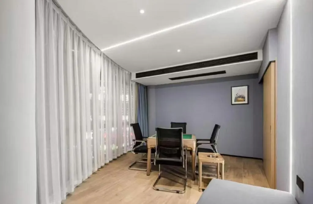 GEM Hotel Changzhou Xuejia'aoyuan North High-Speed Railway Station