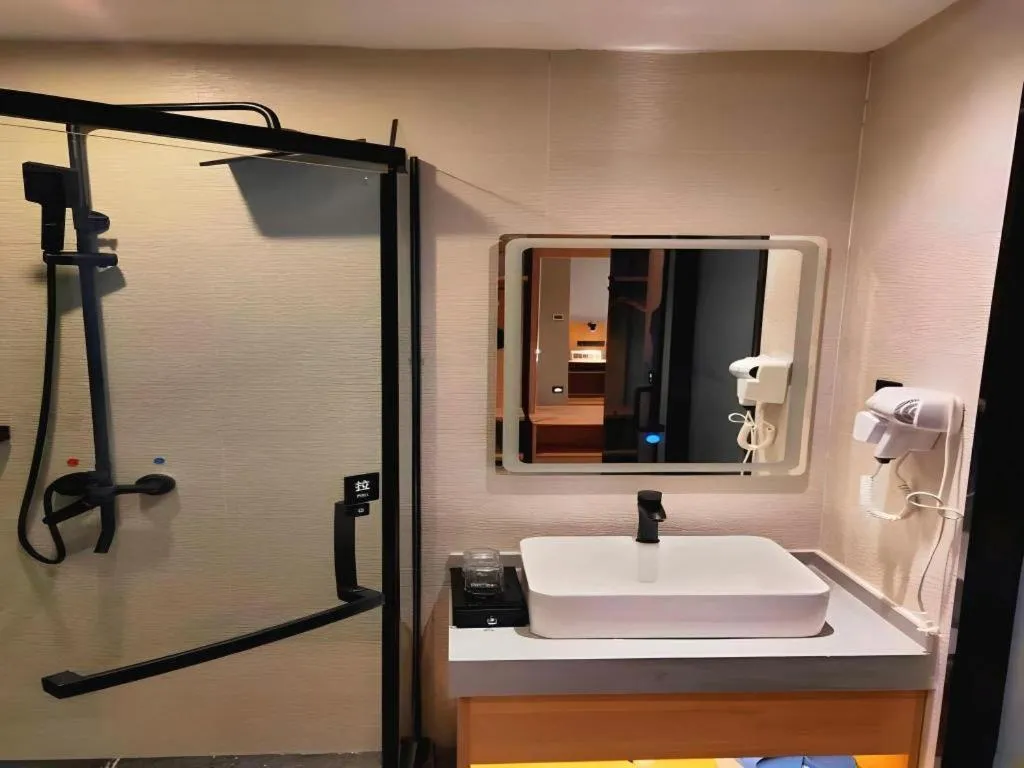 Green Tree Inn Express Anhui Bozhou Mengcheng County Chengnan New District