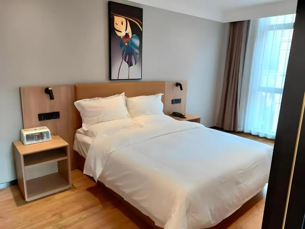 Bed in Green Tree Inn Express Anhui Bozhou Mengcheng County Chengnan New District