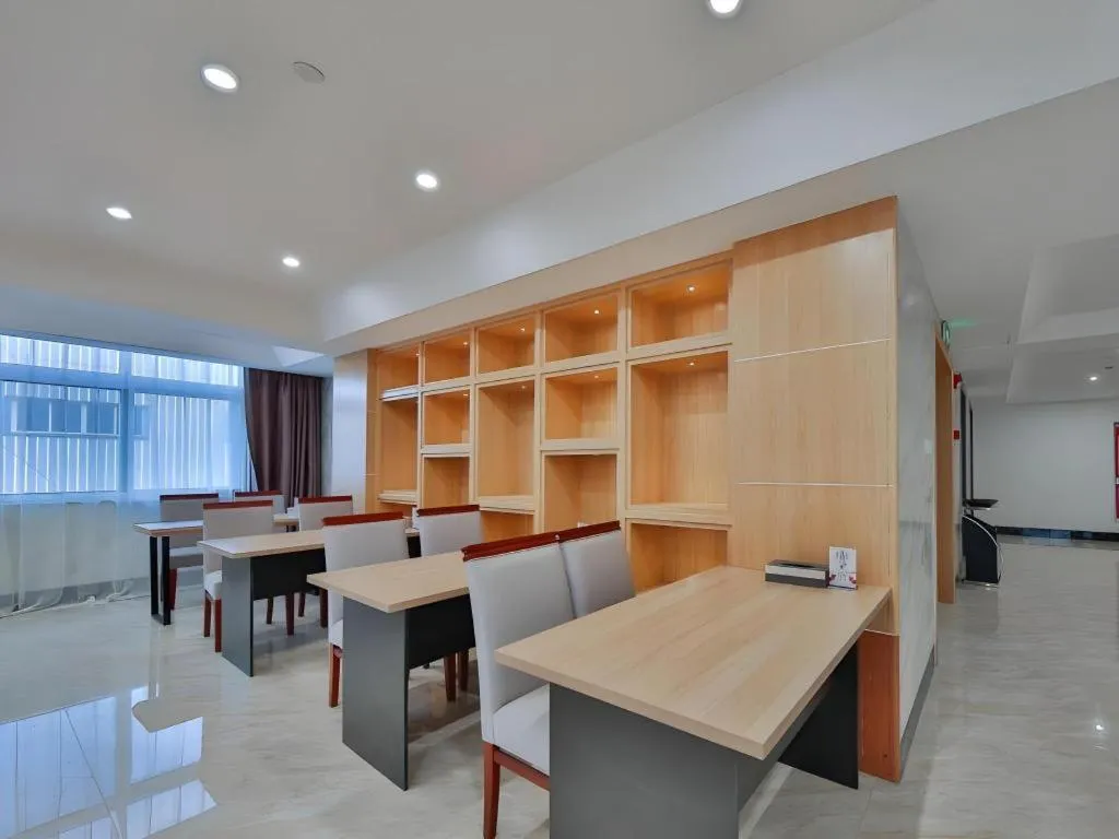 Green Tree Inn Express Zhejiang Zhoushan Xincheng Zheda