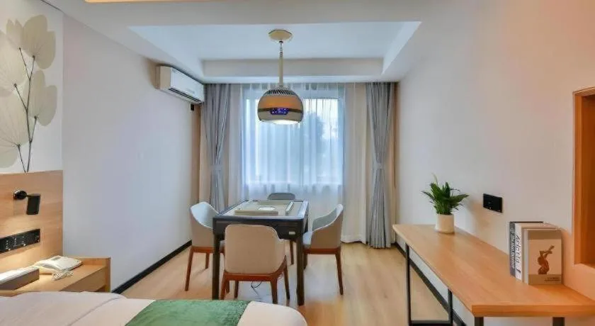 Bed in Green Tree Inn Express Zhejiang Zhoushan Xincheng Zheda