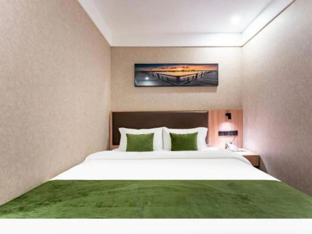 Bed in Shell Hotel Shandong Jinan Daming Lake