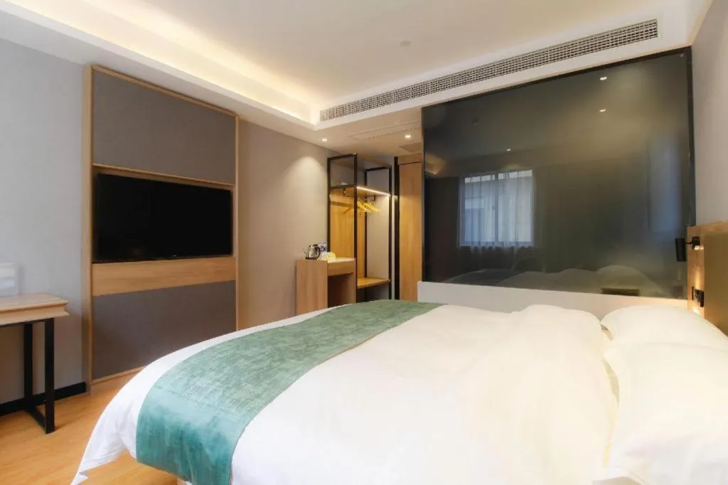 Bed in Green Tree Inn Anhui Hefei Binhu Zhuyuan Metro Station Dali Road