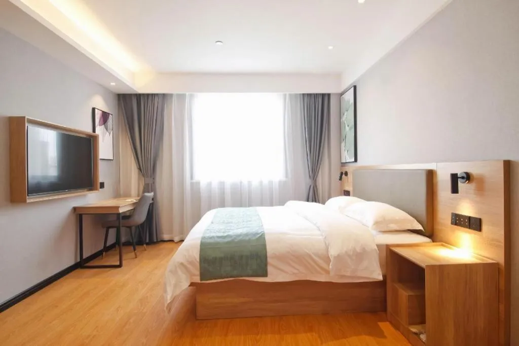 Bed in Green Tree Inn Anhui Hefei Binhu Zhuyuan Metro Station Dali Road