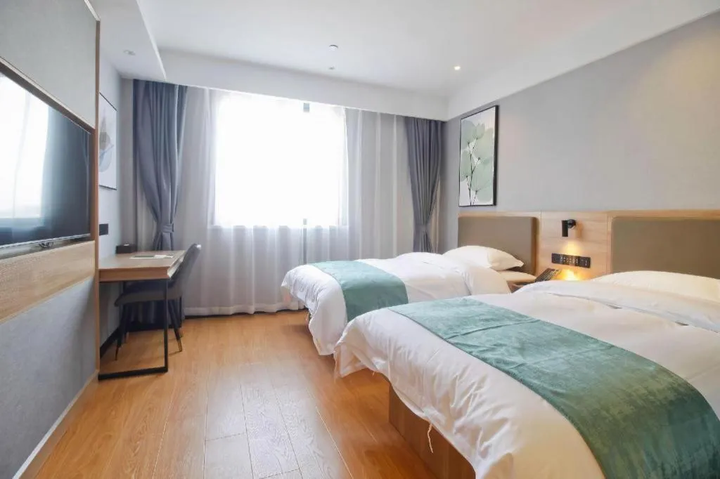 Bed in Green Tree Inn Anhui Hefei Binhu Zhuyuan Metro Station Dali Road