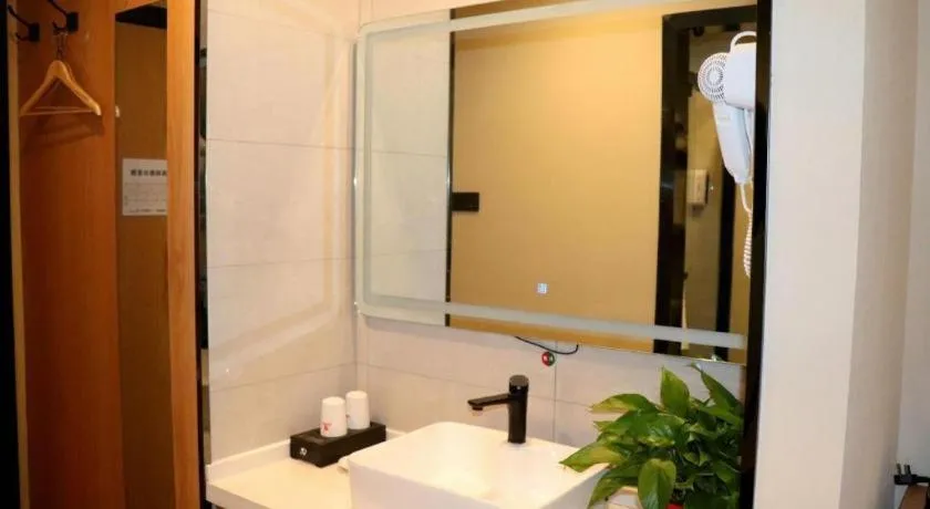 Shell Hotel Bozhou Lixin County Passenger Center