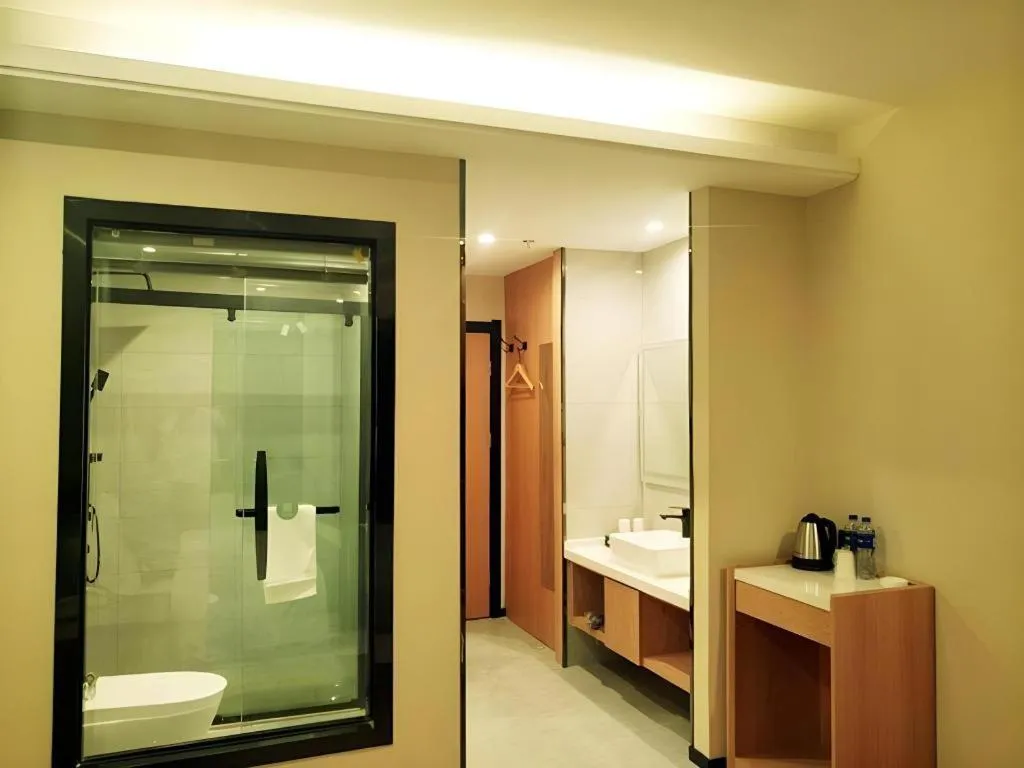 Shell Hotel Bozhou Lixin County Passenger Center