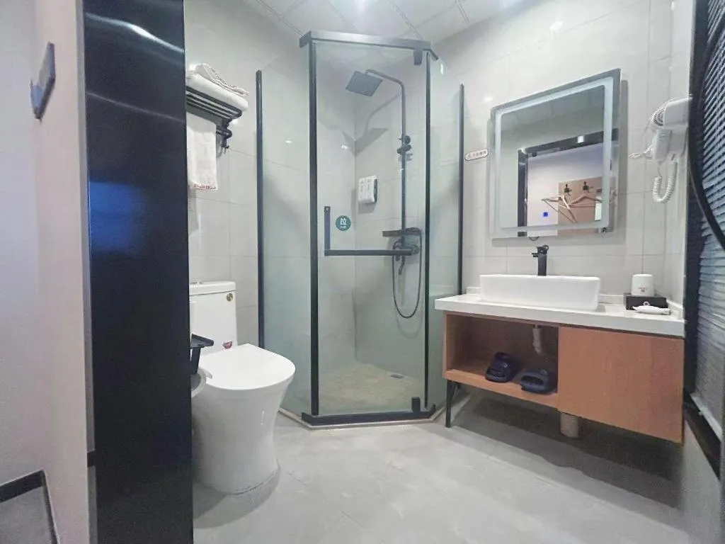 Shell Hotel Bozhou Lixin County Passenger Center