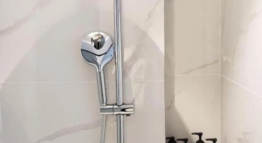 Gya Hotel Shanghai Xizang Bei Road Metro Station