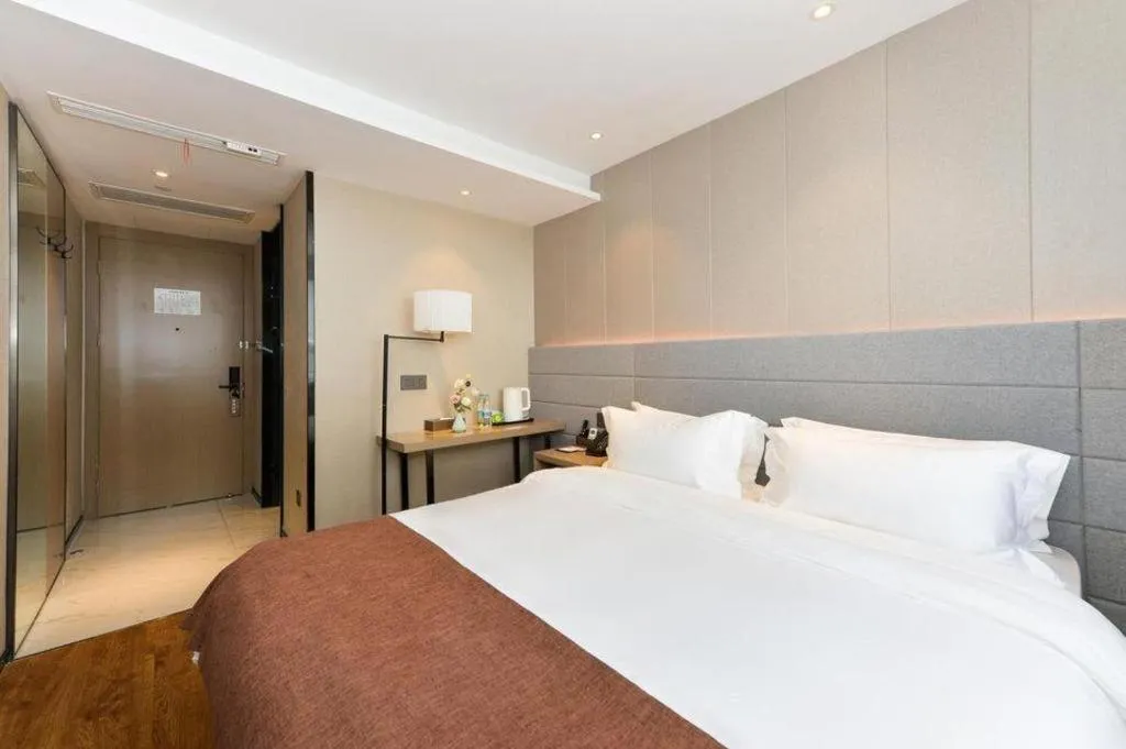 Bed in Gya Hotel Shanghai Xizang Bei Road Metro Station