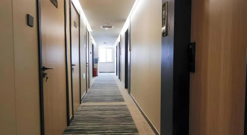 Green Tree Inn Express Tangshan Kaiping District Government