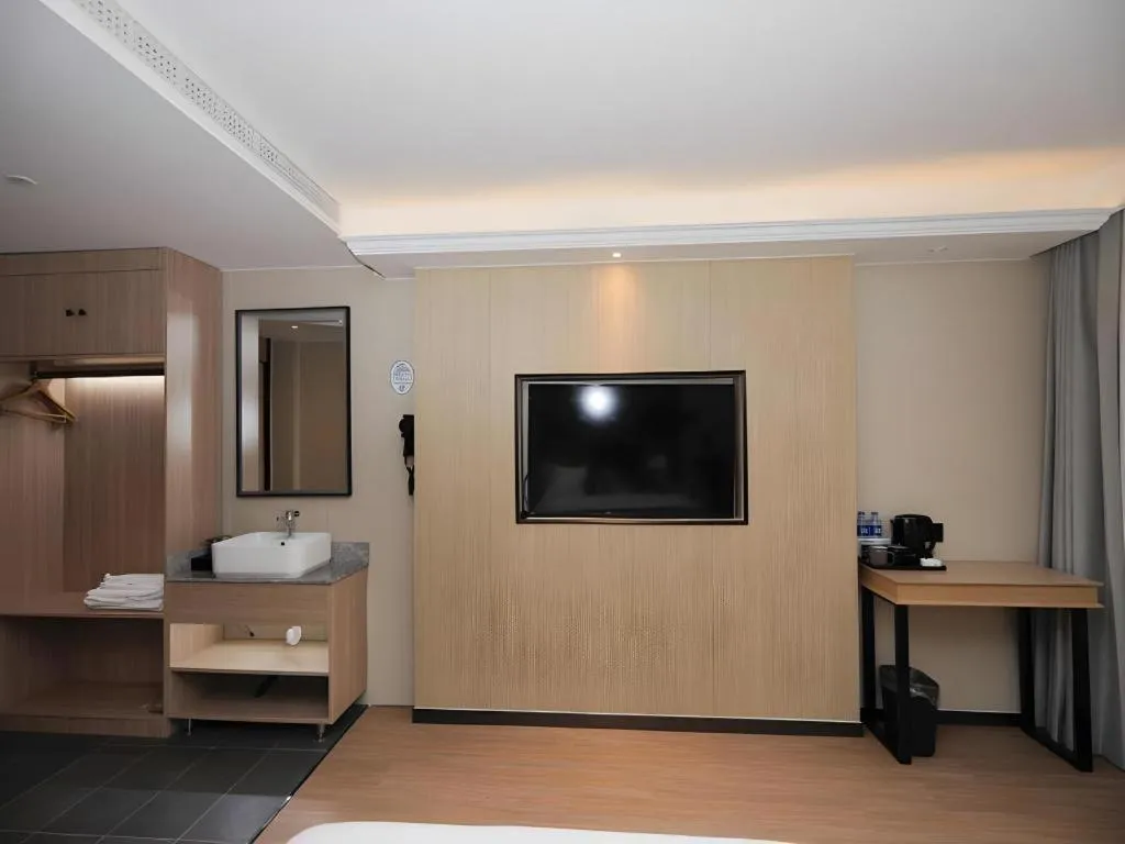 Bed in Green Tree Inn Express Tangshan Kaiping District Government