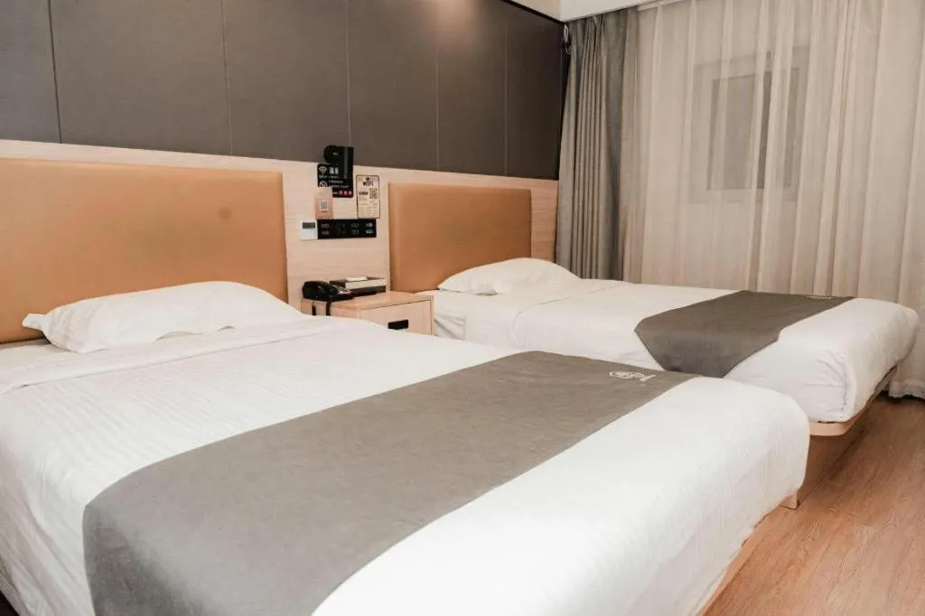 Bed in Green Tree Inn Express Tangshan Kaiping District Government