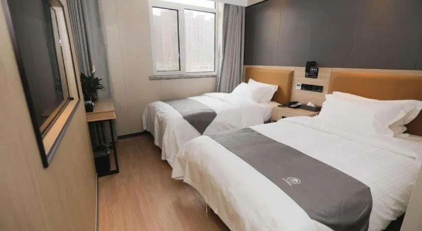Bed in Green Tree Inn Express Tangshan Kaiping District Government