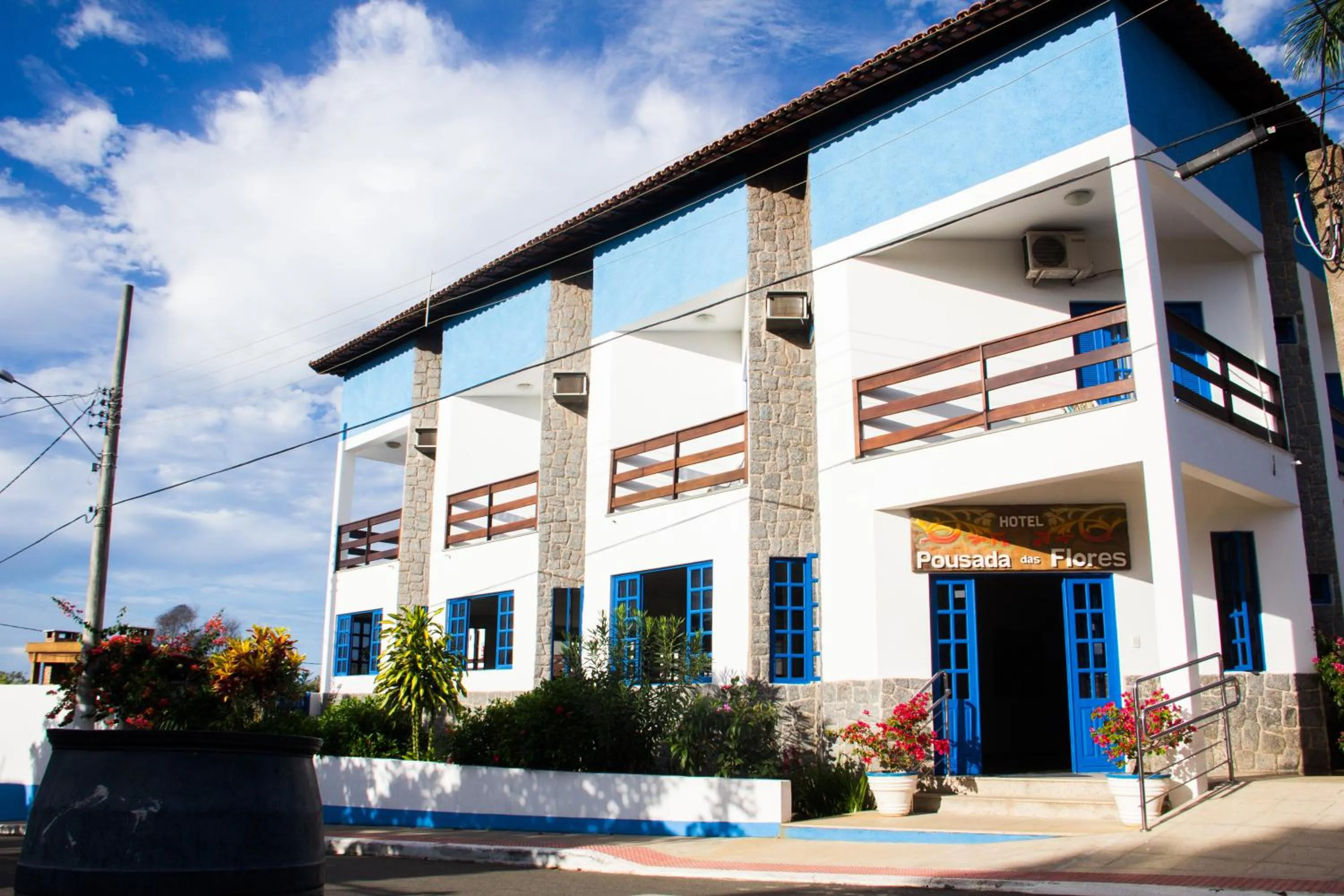 Facade/entrance in Pousada das Flores