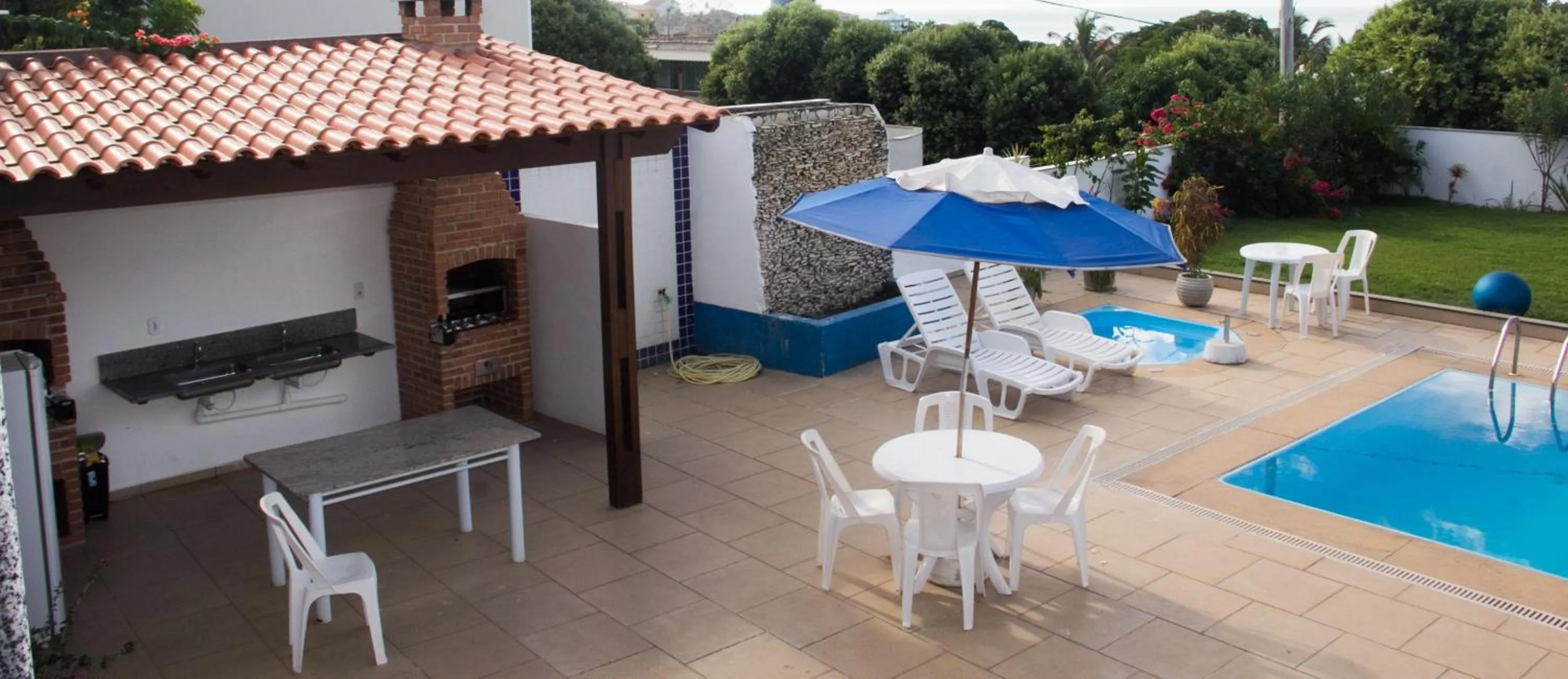 BBQ facilities in Pousada das Flores