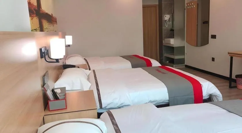 Bed in Jun Hotel Guangdong Zhanjiang Xiashan South Railway Station