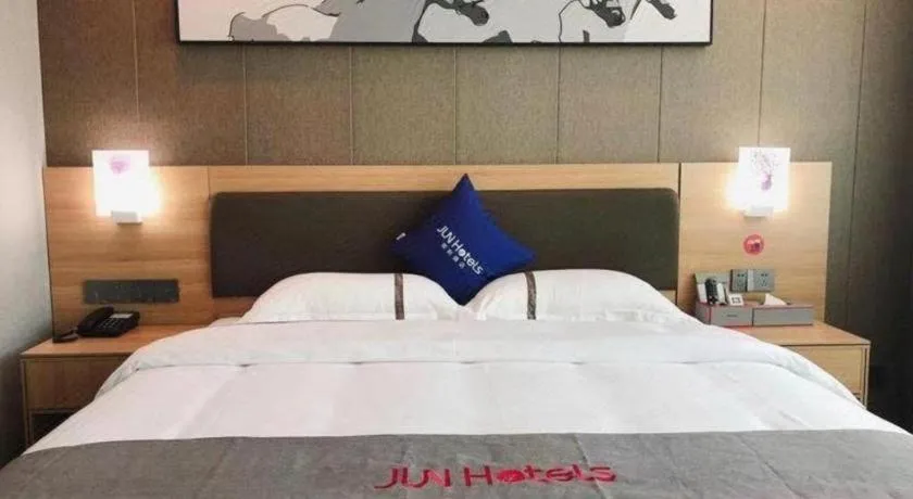 Bed in Jun Hotel Guangdong Zhanjiang Xiashan South Railway Station