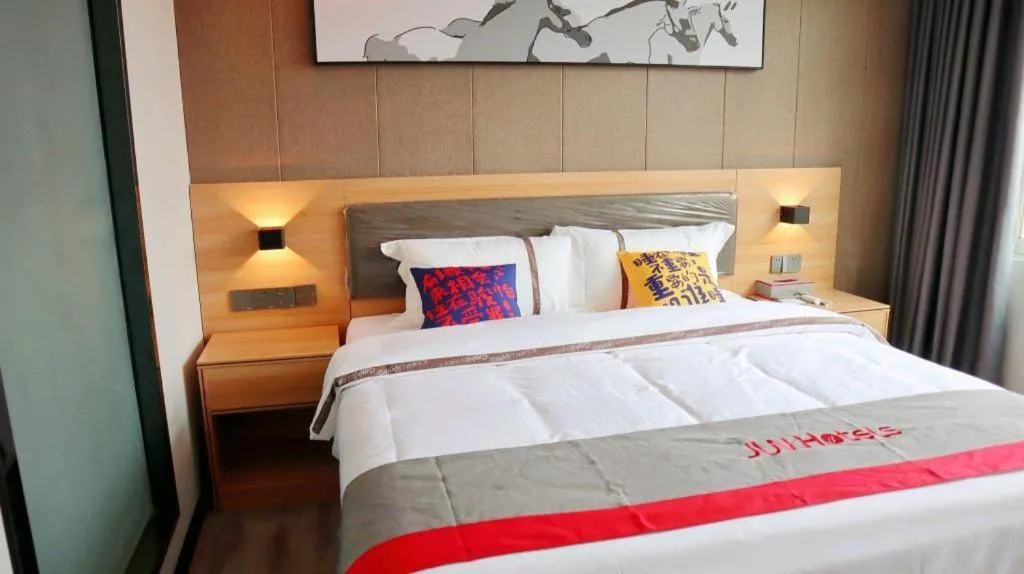 Bed in Jun Hotel Guangdong Zhanjiang Xiashan South Railway Station