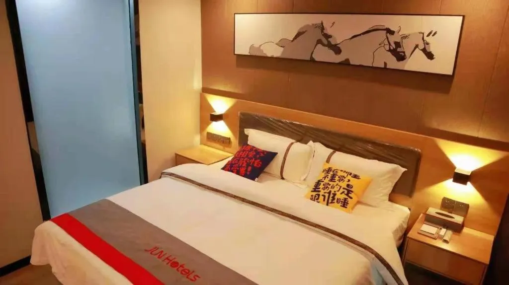 Bed in Jun Hotel Guangdong Zhanjiang Xiashan South Railway Station