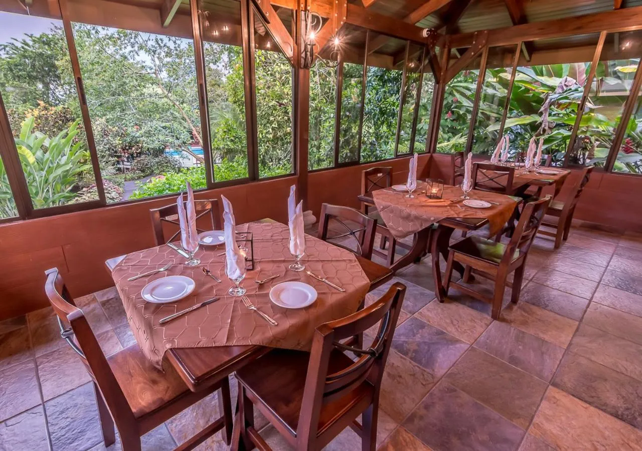 Restaurant/places to eat in Hotel El Silencio del Campo