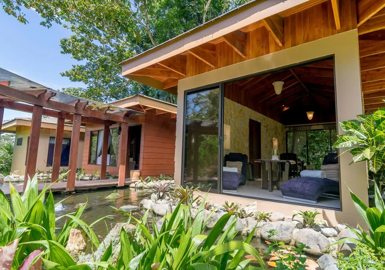 Facade/entrance in Hotel El Silencio del Campo
