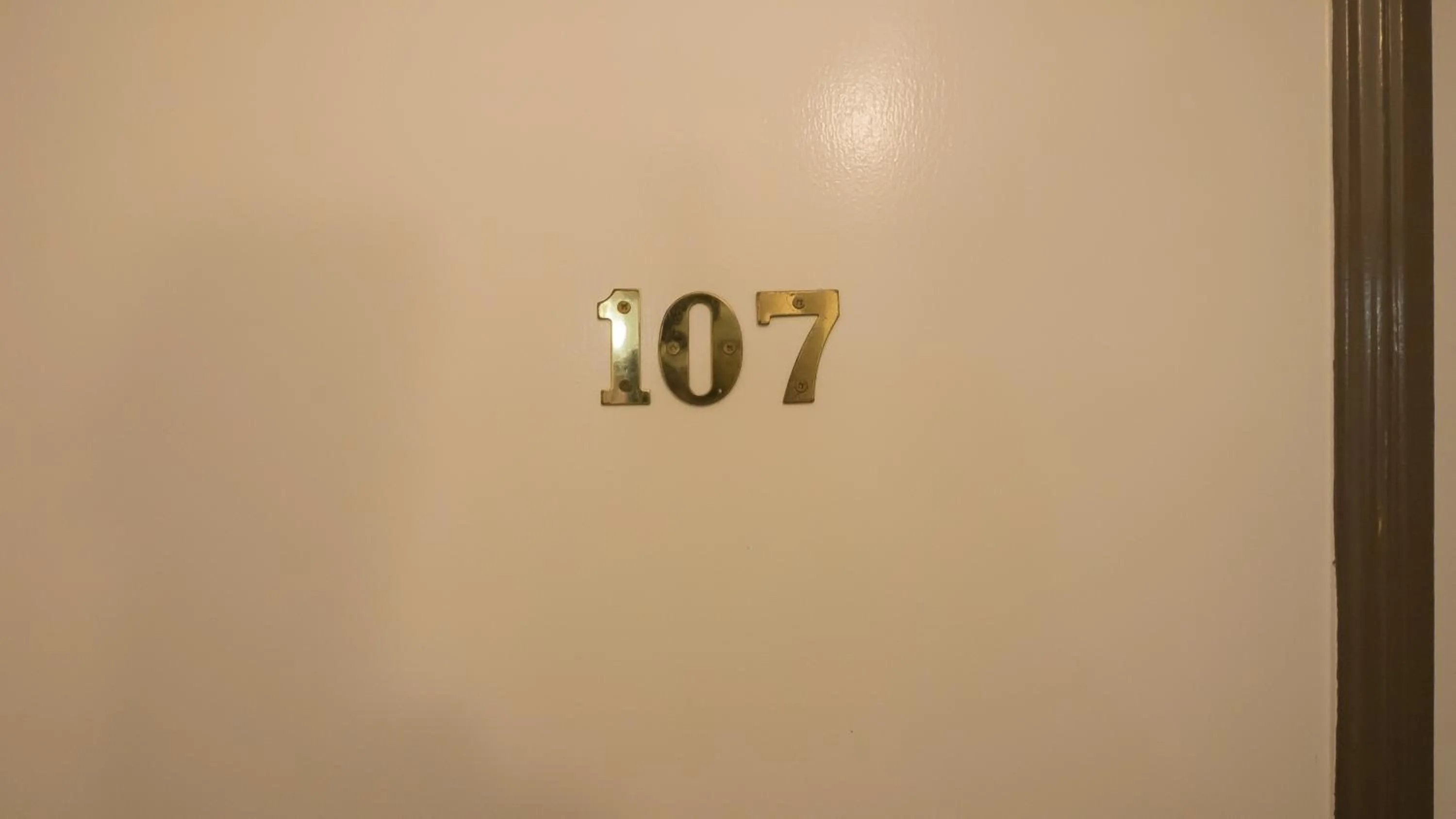 Other in Hampton Court Apartments