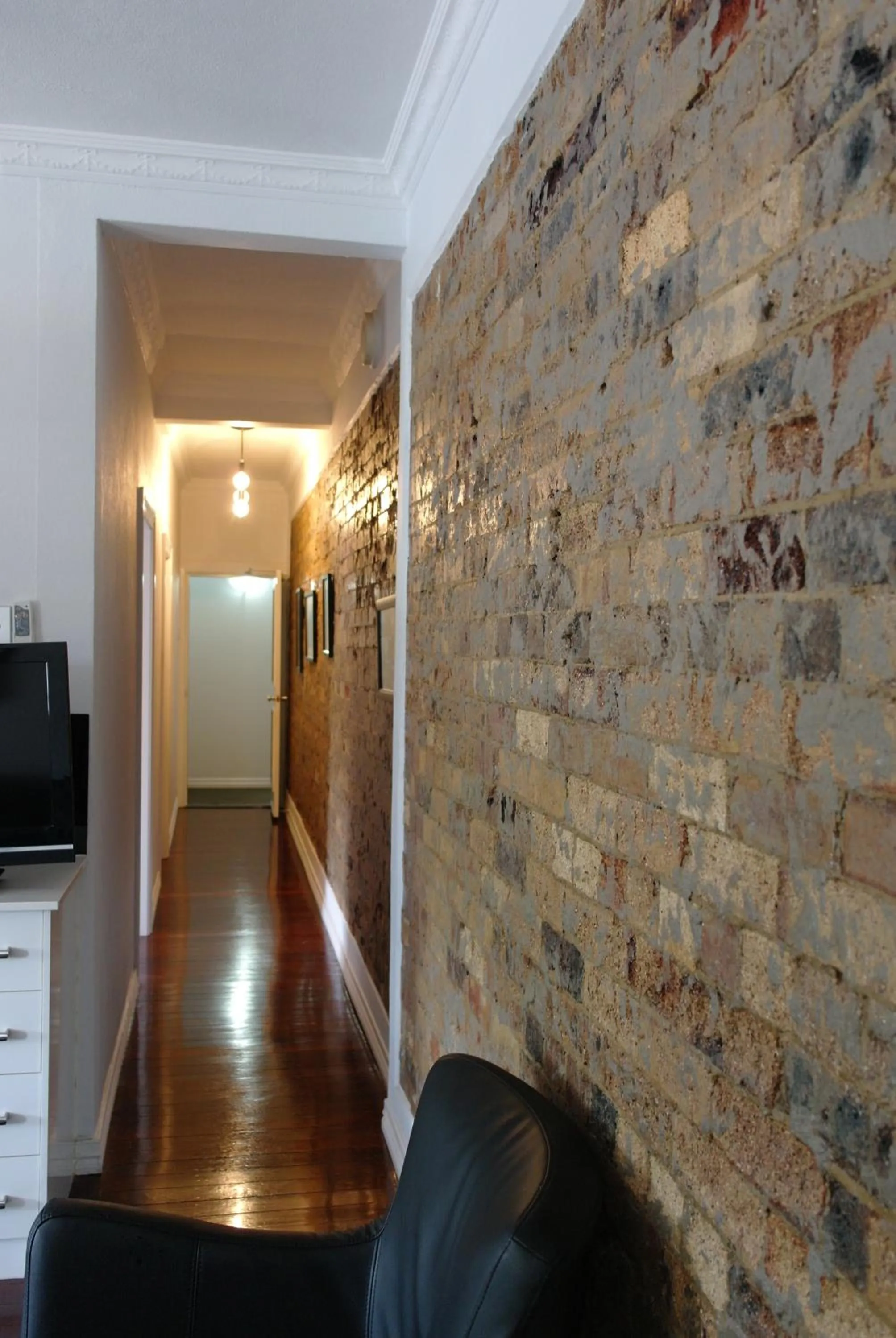 Decorative detail in Hampton Court Apartments