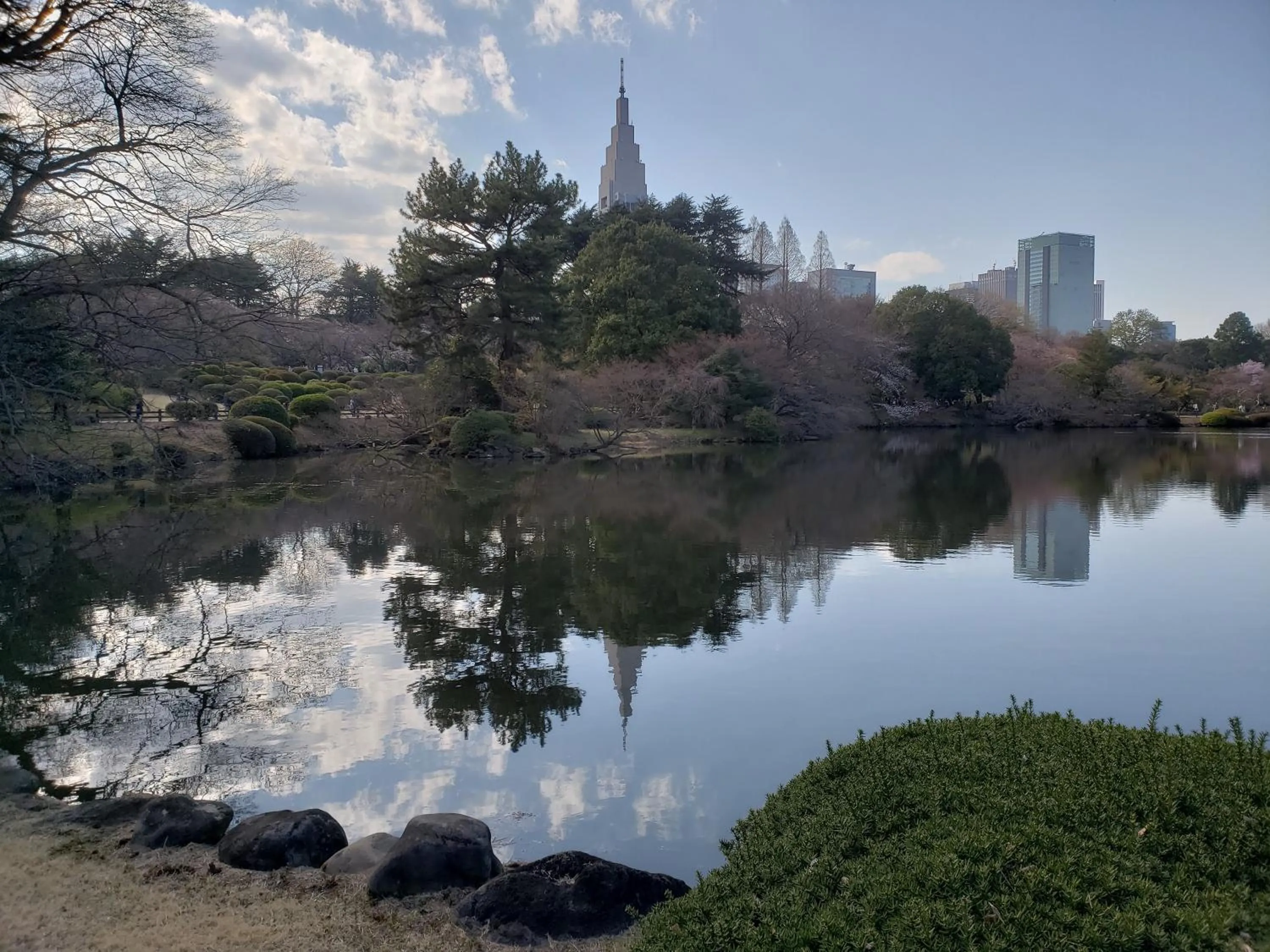 Nearby landmark in APA Hotel Higashi Shinjuku Kabukicho
