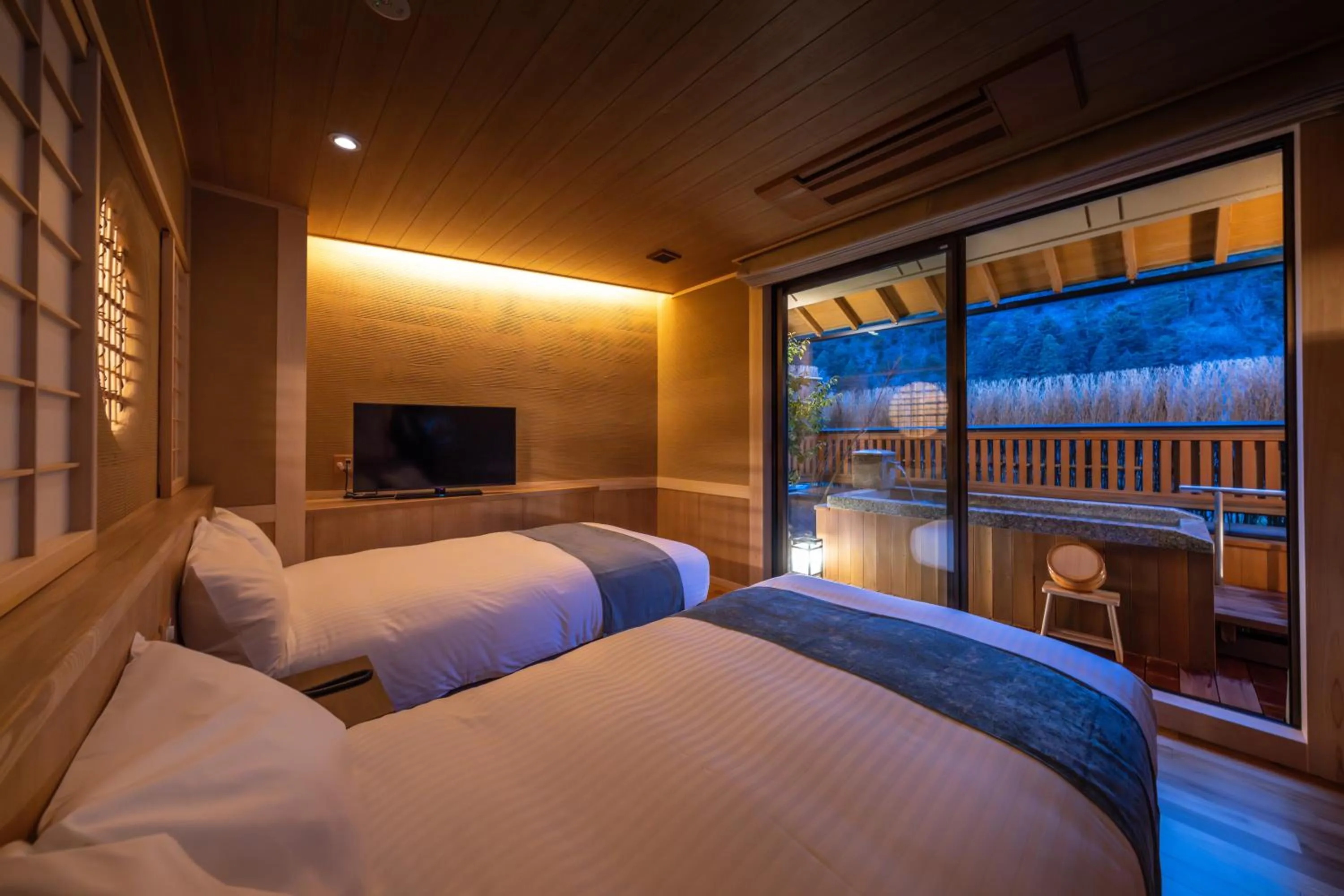 Bedroom, Bed in Suihoen