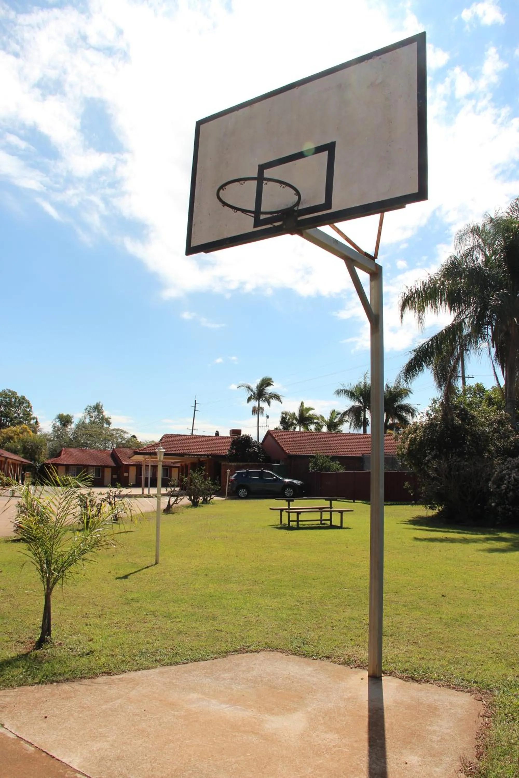 Area and facilities in Childers Gateway Motor Inn