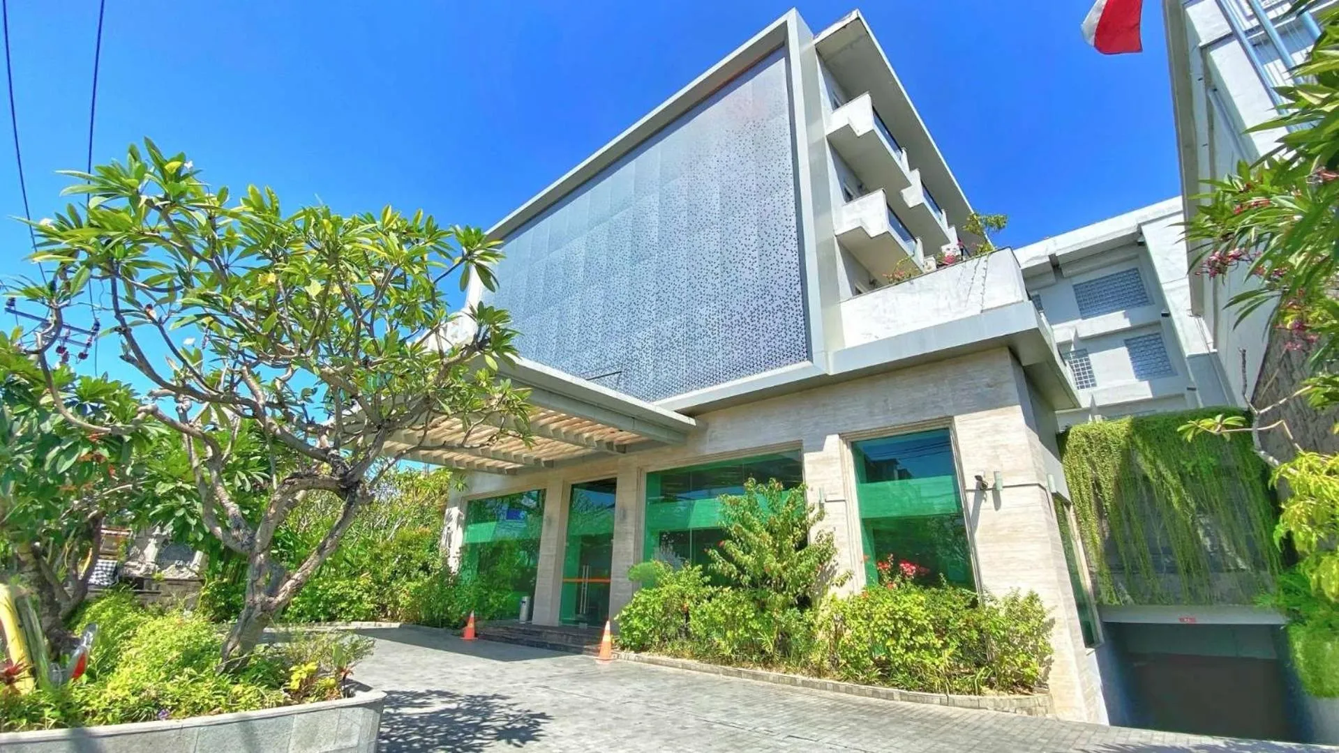 Property building in HARRIS Hotel Kuta Galleria